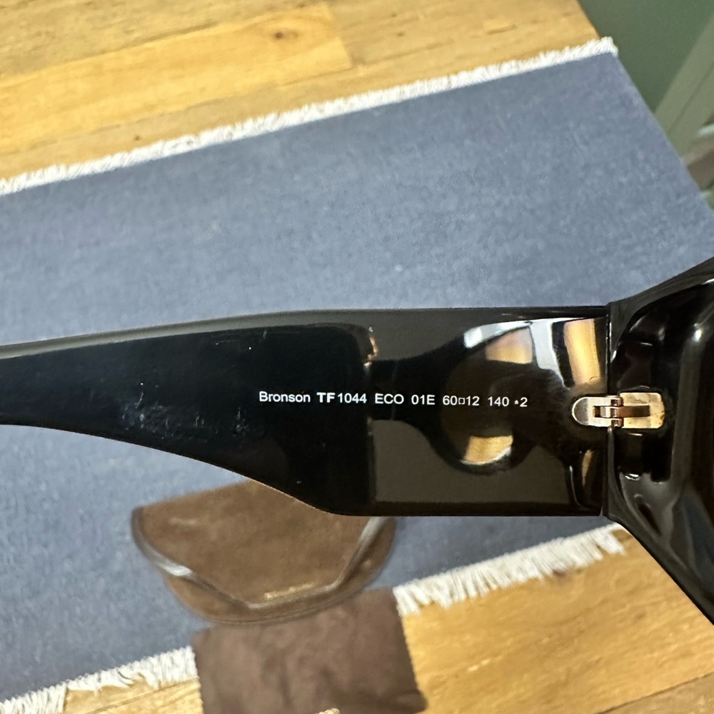 Authentic Tom Ford 1044 ‘Bronson’ Aviator Sunglasses - Picture 3 of 4